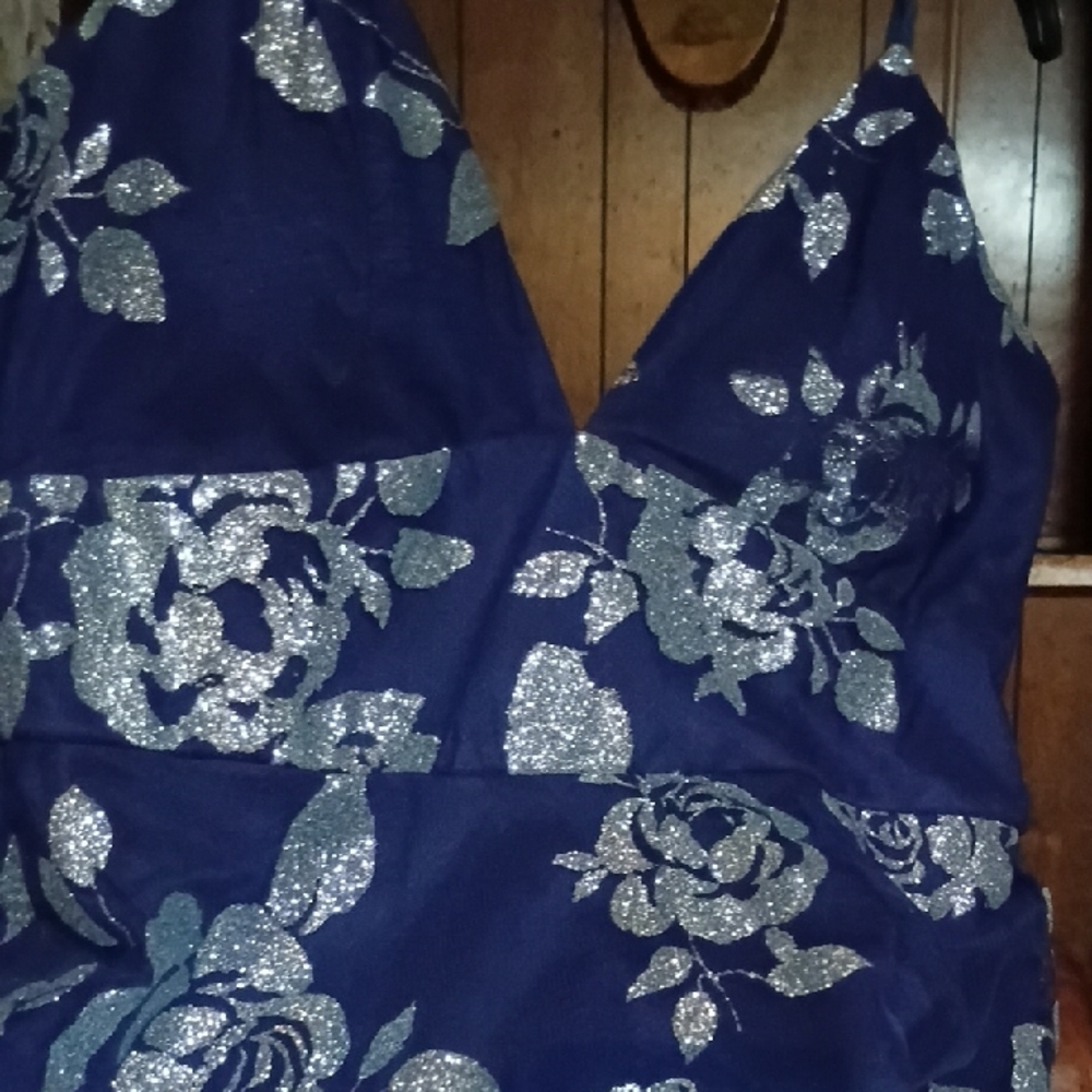 Elegant Blue Floral Maxi Dress - Picture 2 of 2